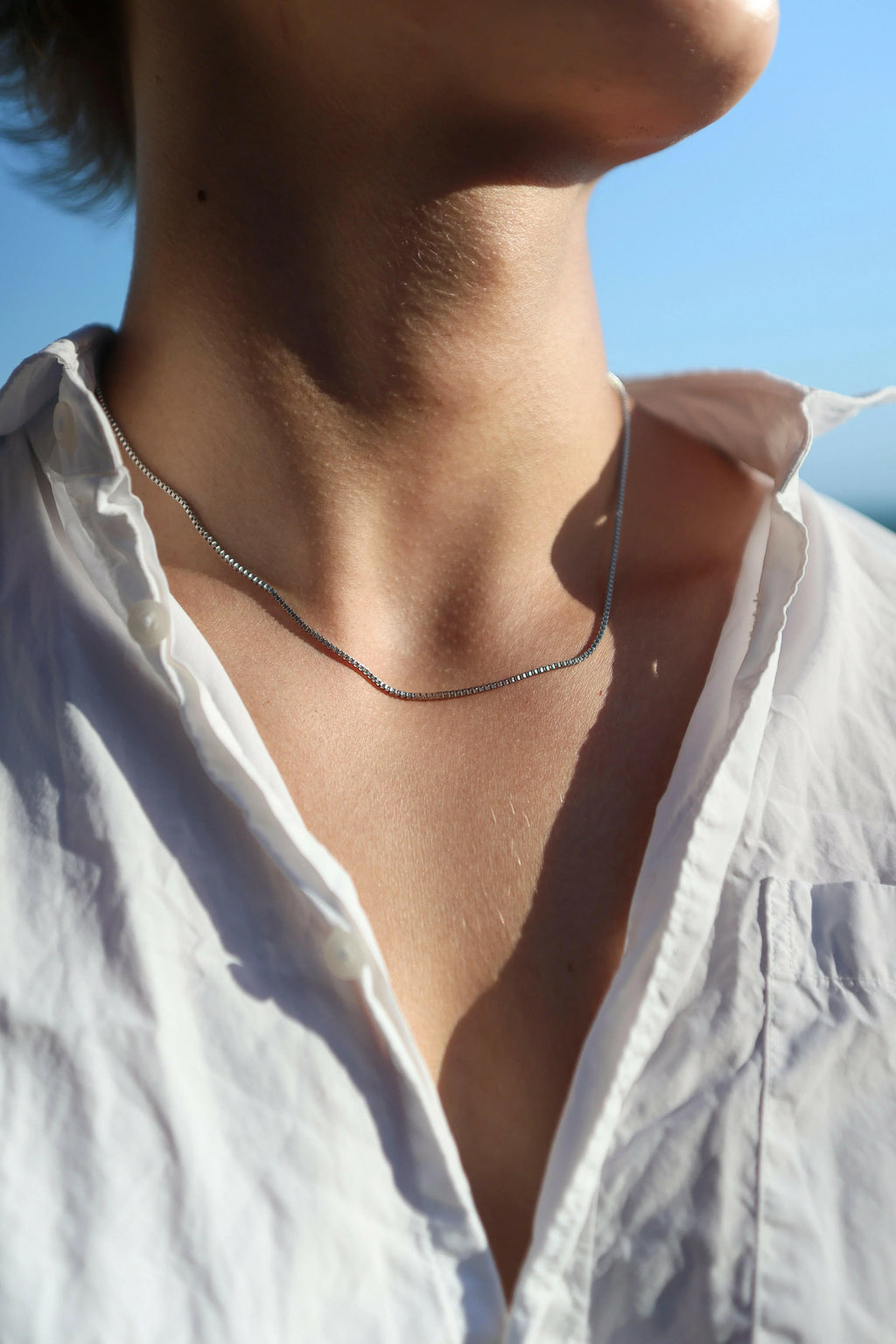 LIGHT CHAIN.